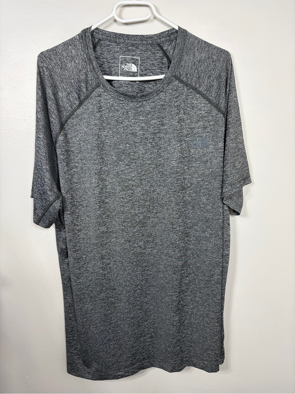 The North Face Reaxion Amp Grey Heathered Short Sleeve Training Shirt Mens XL